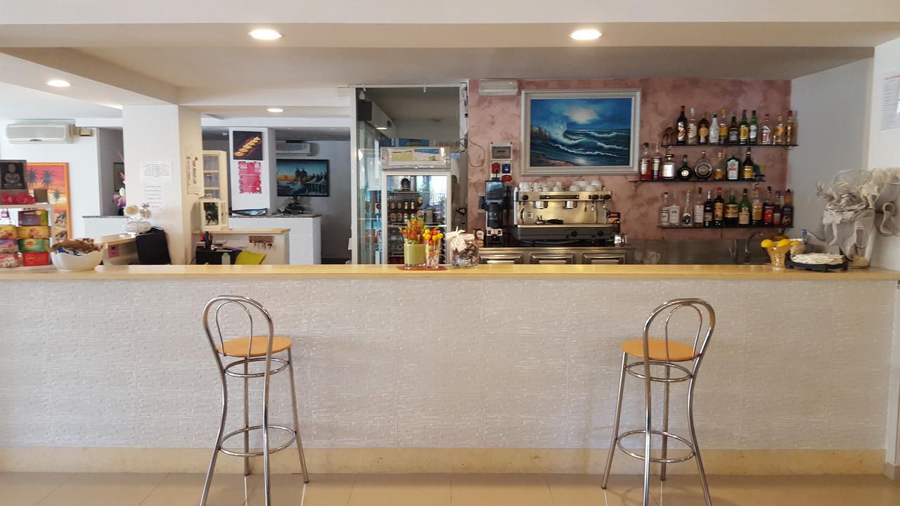 Hotel Raffaello Cesenatico Eksteriør billede