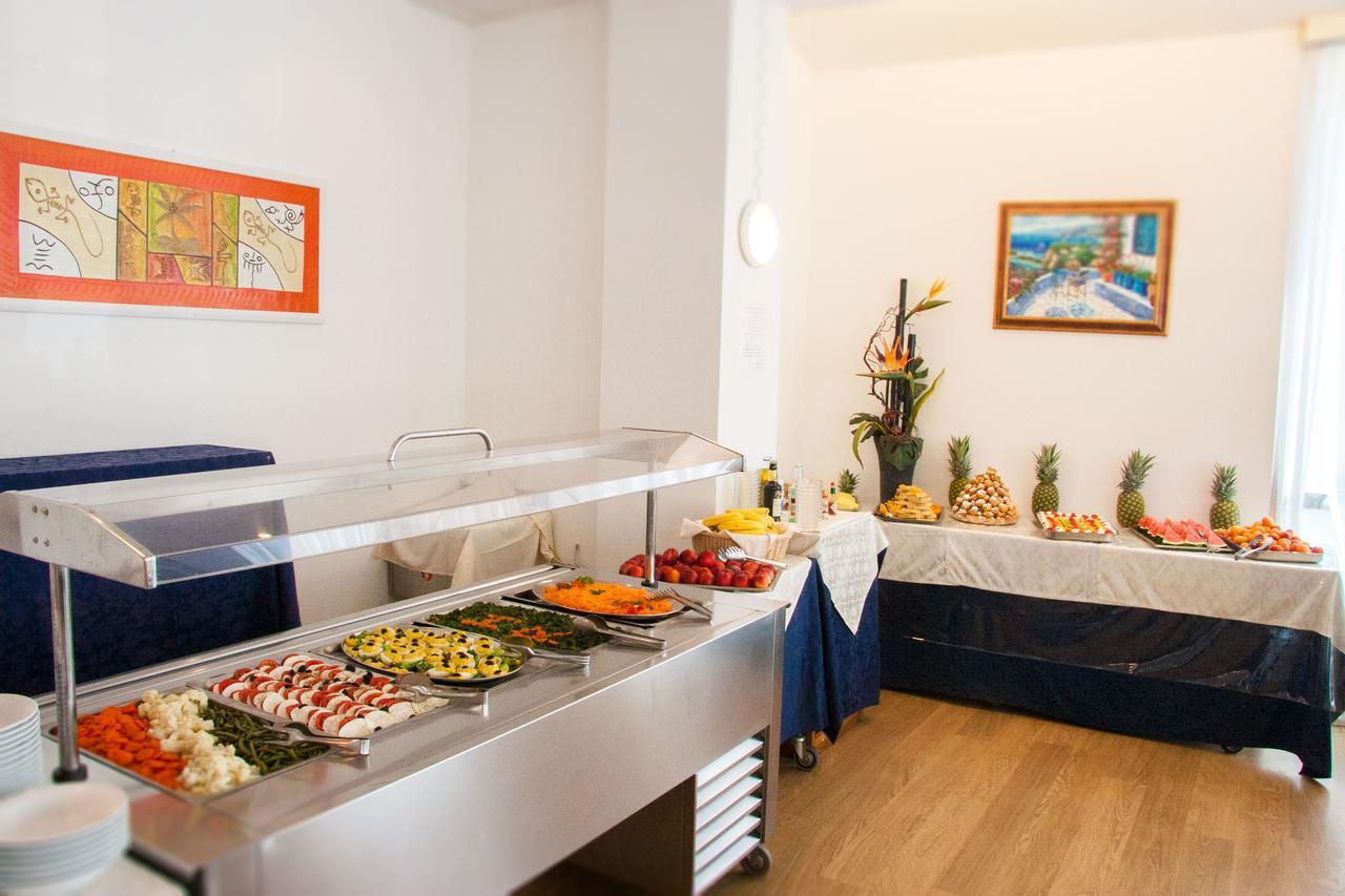 Hotel Raffaello Cesenatico Eksteriør billede